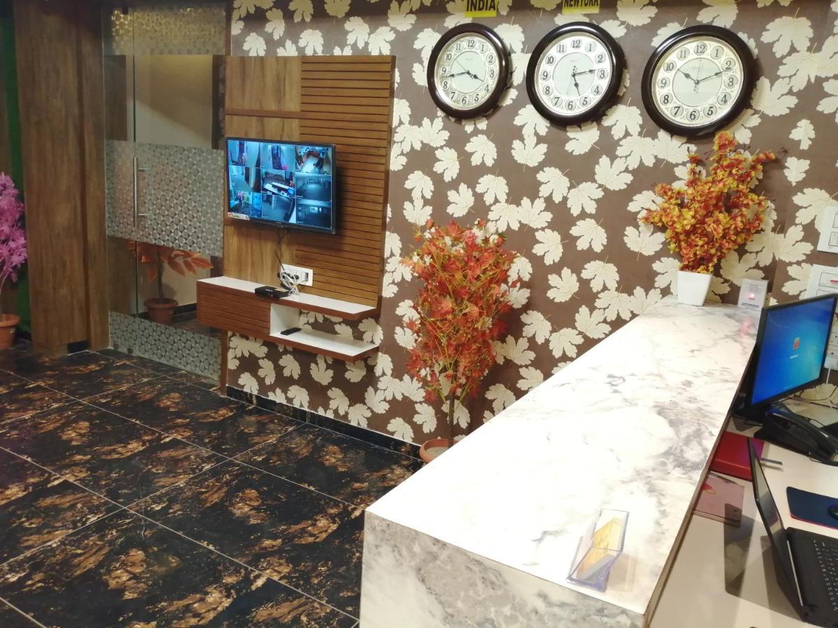Hotel Golden City Vadodara Ngoại thất bức ảnh